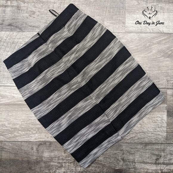 J. Crew The Pencil Skirt Petite Size 0P - Picture 5 of 5